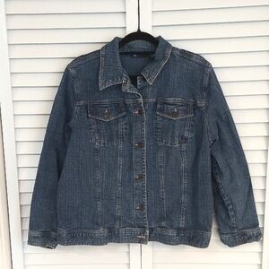 Relativity Denim Jacket, Size 2X, Long Sleeve, Cuff ButtonFront, Pockets, Collar